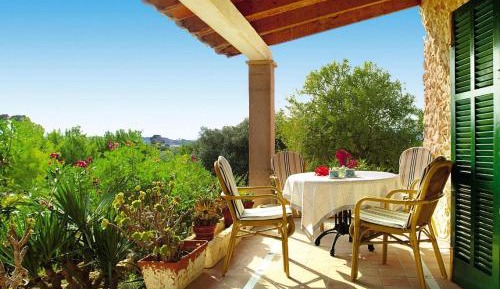Two-Bedroom Holiday Home
