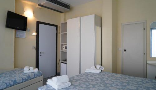 Triple Room with Balcony