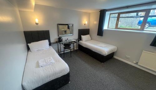 Twin Room with Shared Bathroom