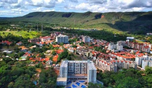 Apartment with Mountain View
