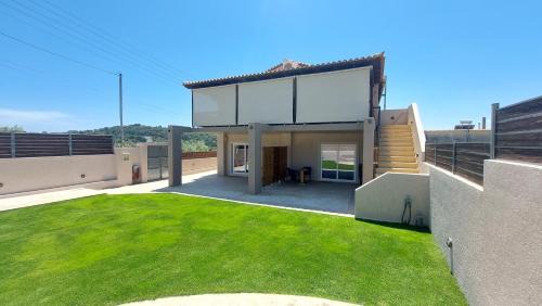 Studio with Garden View