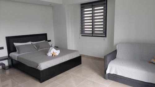 Family Room with Garden View