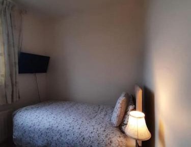 Standard Single Room with Shared Bathroom
