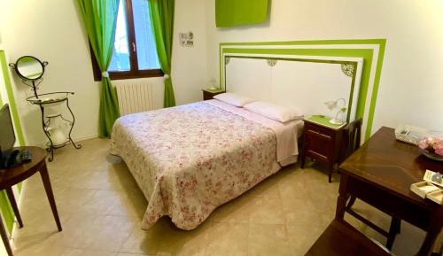 Twin Room with Bathroom