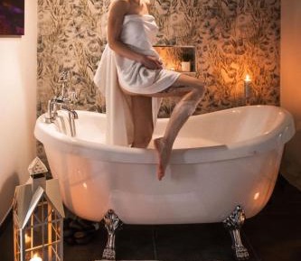 King Suite with Spa Bath