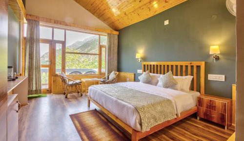 Double Room with Mountain View
