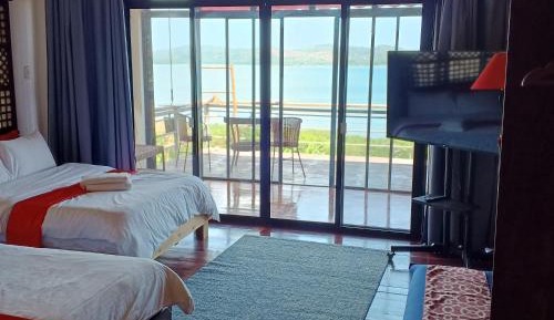 Family Room with Sea View