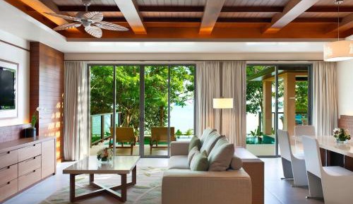 Oceanfront View, 2 Bedroom Villa