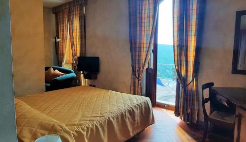 Comfort Triple Room with Shower
