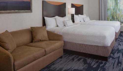 Queen Room with Two Queen Beds and Sofa Bed 