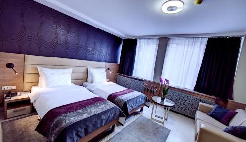 Twin Room with Free Parking