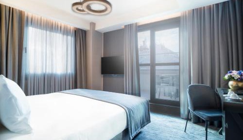 Deluxe Double Room with Balcony