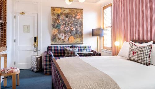 Superior King Room