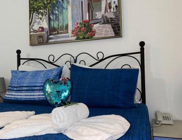 Double or Twin Room with Terrace
