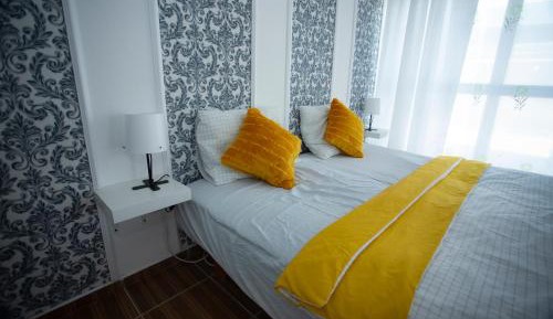 Triple Room with Shared Bathroom