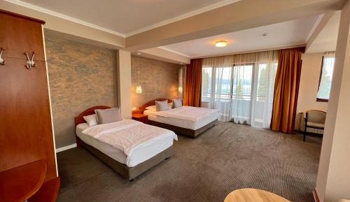Double Room with Lake View