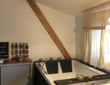 One-Bedroom Chalet