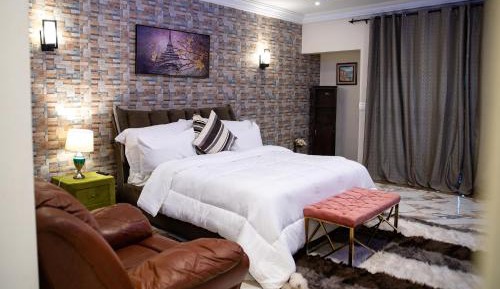 Deluxe Family Suite