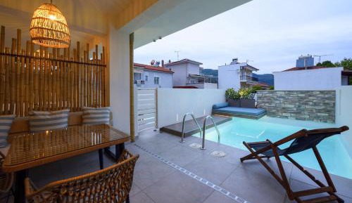 Suite with Private Pool