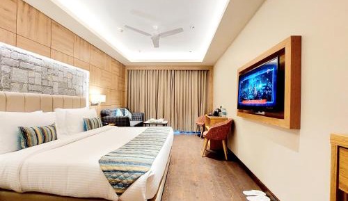 Superior King Room
