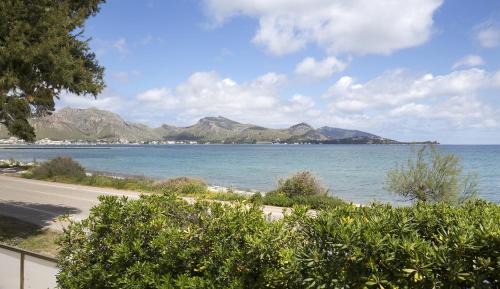Villa - Beach Front