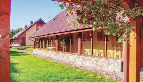 One-Bedroom Holiday Home