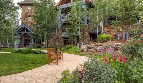 Three-Bedroom Premium Apartment