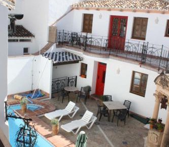 One-Bedroom Apartment (1 - 2 Adults)