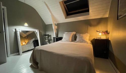Double Room with Private Bathroom