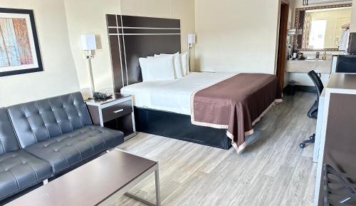 King Room - Non-Smoking