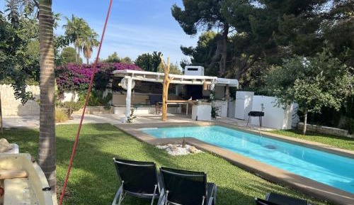 Villa with Garden View