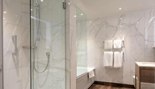 Family King Room with Sofa Bed