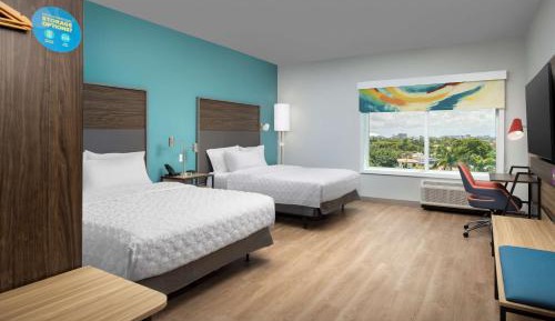 Standard Queen Room with Two Queen Beds