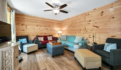 Two-Bedroom Holiday Home