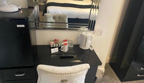 Ground Floor Double with Private Bathroom