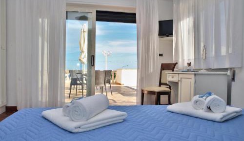 Triple Room with Terrace