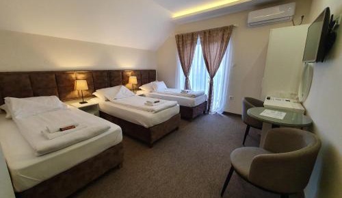 Triple Room with Terrace