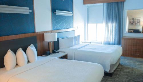 Queen Suite with Two Queen Beds