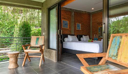 Standard Twin Room with Garden View