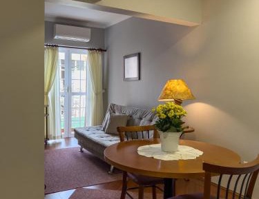 One-Bedroom Apartment (1 - 2 Adults)