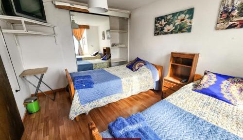 Twin Room with Private External Bathroom