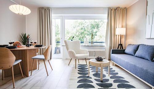 Apartment with Garden View