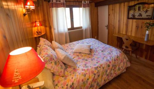 Double Room with Mountain View