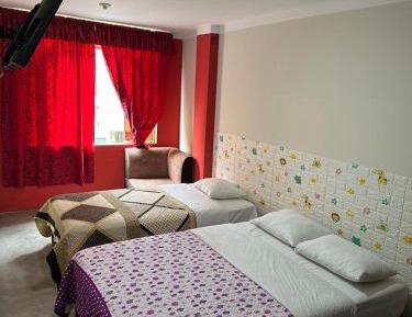 Basic Triple Room with Shared Bathroom