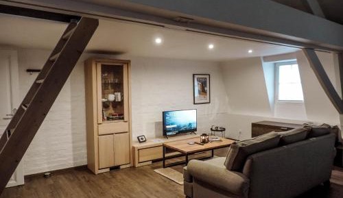 Double or Twin Room with Private Bathroom