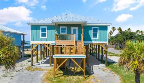 Four-Bedroom Holiday Home