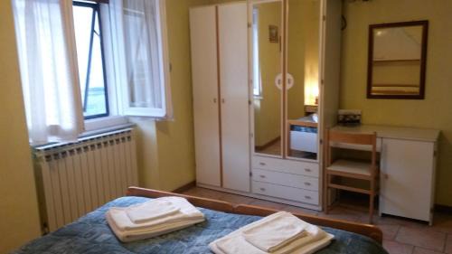 Double or Twin Room with Private Bathroom