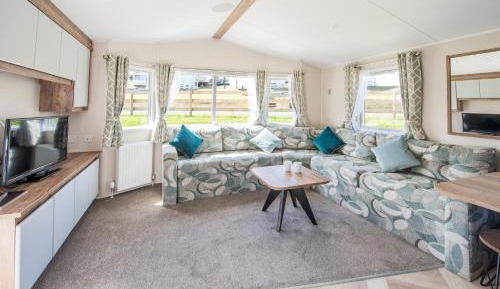 2 Bedroom Platinum Caravan