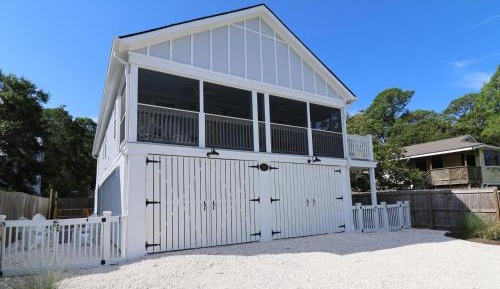 Four-Bedroom Holiday Home