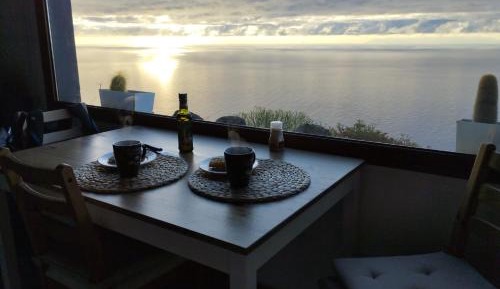 One-Bedroom Apartment with Ocean View